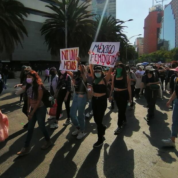 Marcha 8M: Las fotos, los mensajes y las mujeres que luchan por justicia