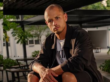 Chicharito Hernández estrena look con Chivas para el Clausura 2025
