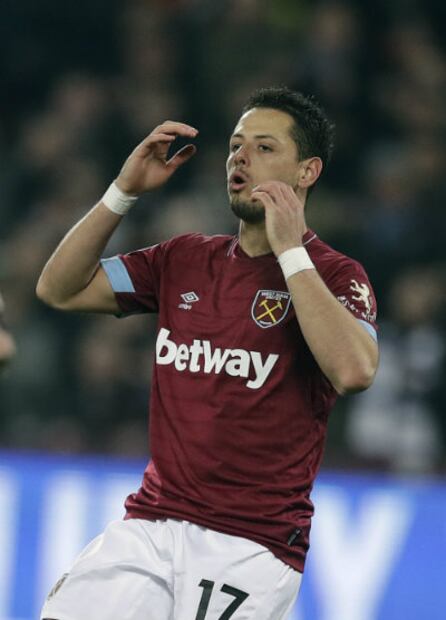 10 años de “El Chicharito” en Europa en 10 datos íntimos y profesionales
