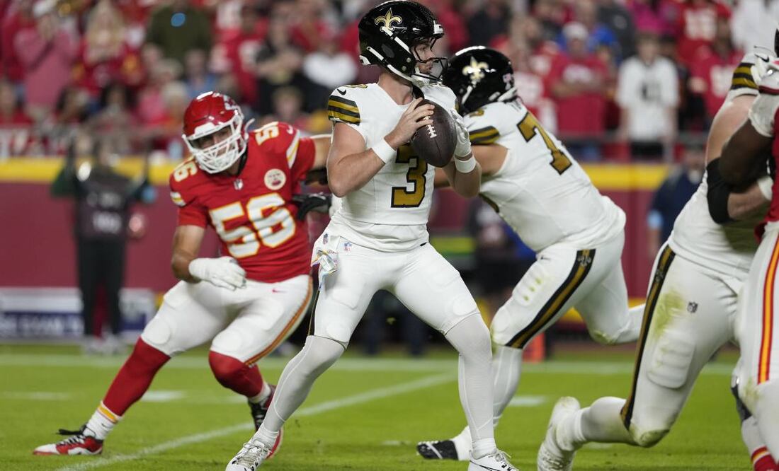 Travis Kelce registró 70 yardas. Fotos: AFP.