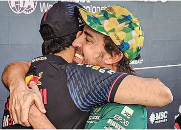 VIDEO: Checo Pérez y Fernando Alonso protagonizaron emotivo abrazo tras el GP de Brasil