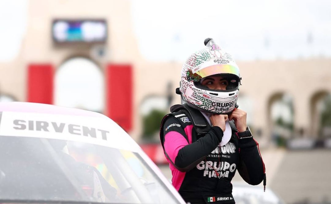 El año pasado, la piloto mexicana Regina Sirvent compitió con Nascar en el Coliseo de Los Ángeles. Foto: Cortesía Nascar