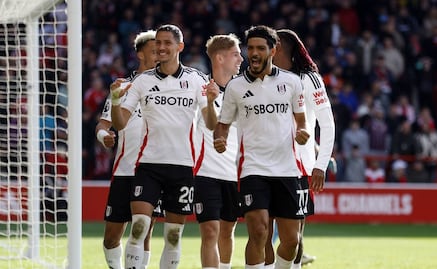 Raúl Alonzo Jiménez anota un golazo y le da la victoria al Fulham sobre el Nottingham Forest