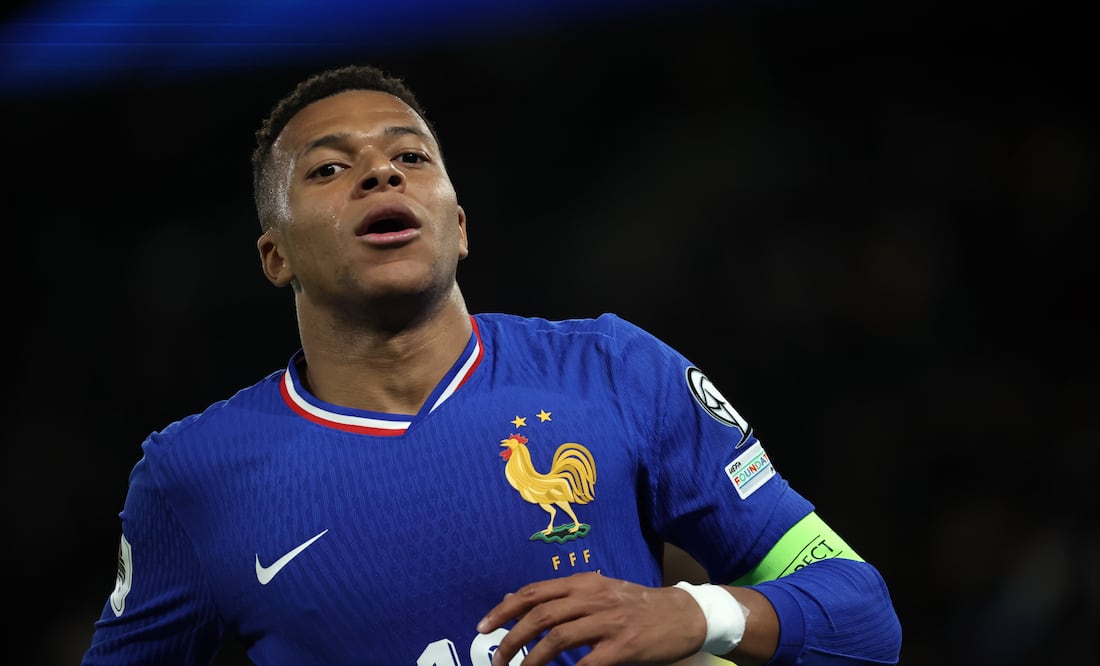 Kylian Mbappé en festejo de gol, durante los clasificatorios para el Mundial de 2026 - Foto: EFE