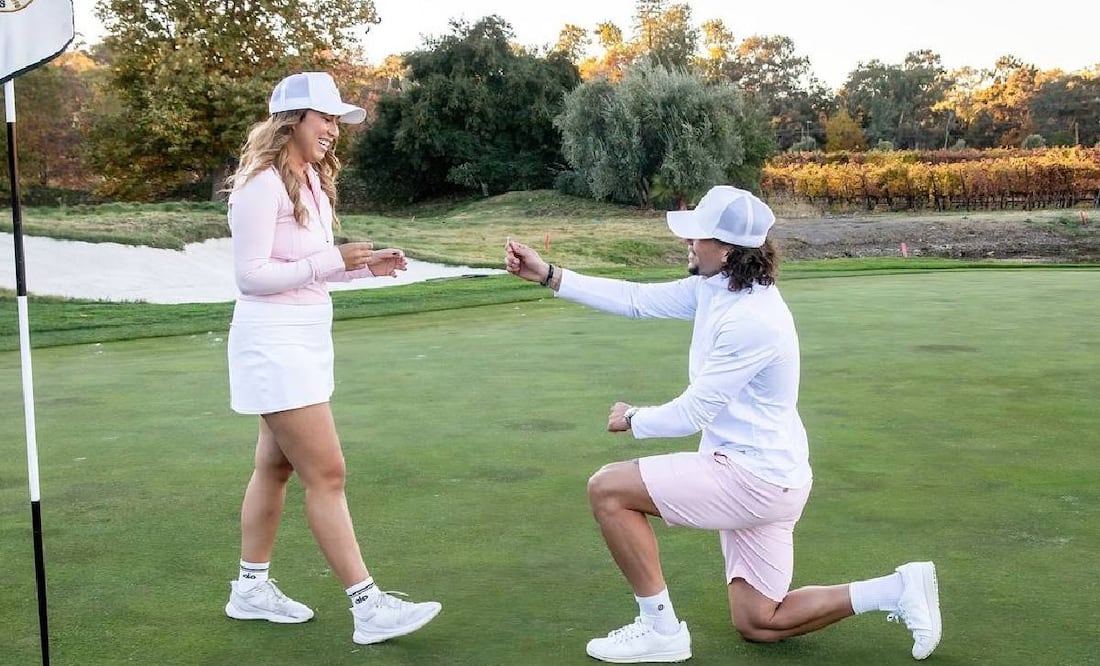 Cade Cowell le propuso matrimonio a su novia Lysaida Muñoz. Foto: Especial