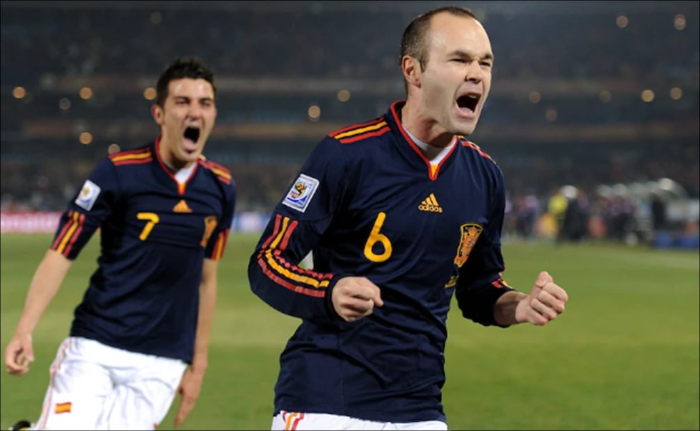 Iniesta festeja el gol contra Chile en Sudáfrica / Foto: Captura de pantalla FIFA+