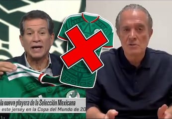 Raúl Orvañanos y Javier Alarcón desprecian a la playera del Tri; critican los motivos prehispánicos