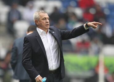 Javier Aguirre pide disculpas por los Mundiales de 2002 y 2010