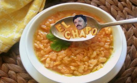 ¡Hasta en la sopa! 10 productos que se comercializan con la imagen de “El Chapo”