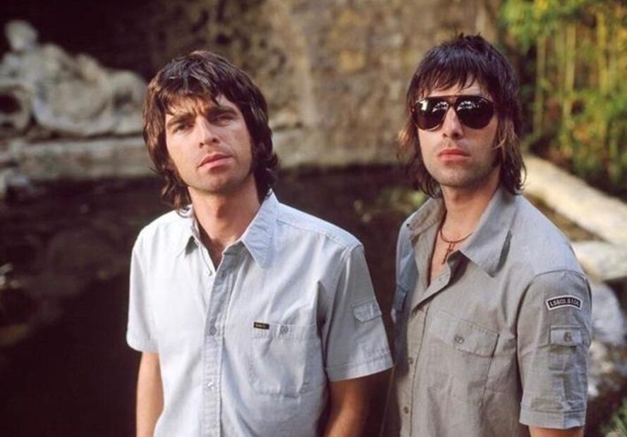 Oasis logro conocer a Maradona en una escena surrealista. Fuente: Instagram @oasis