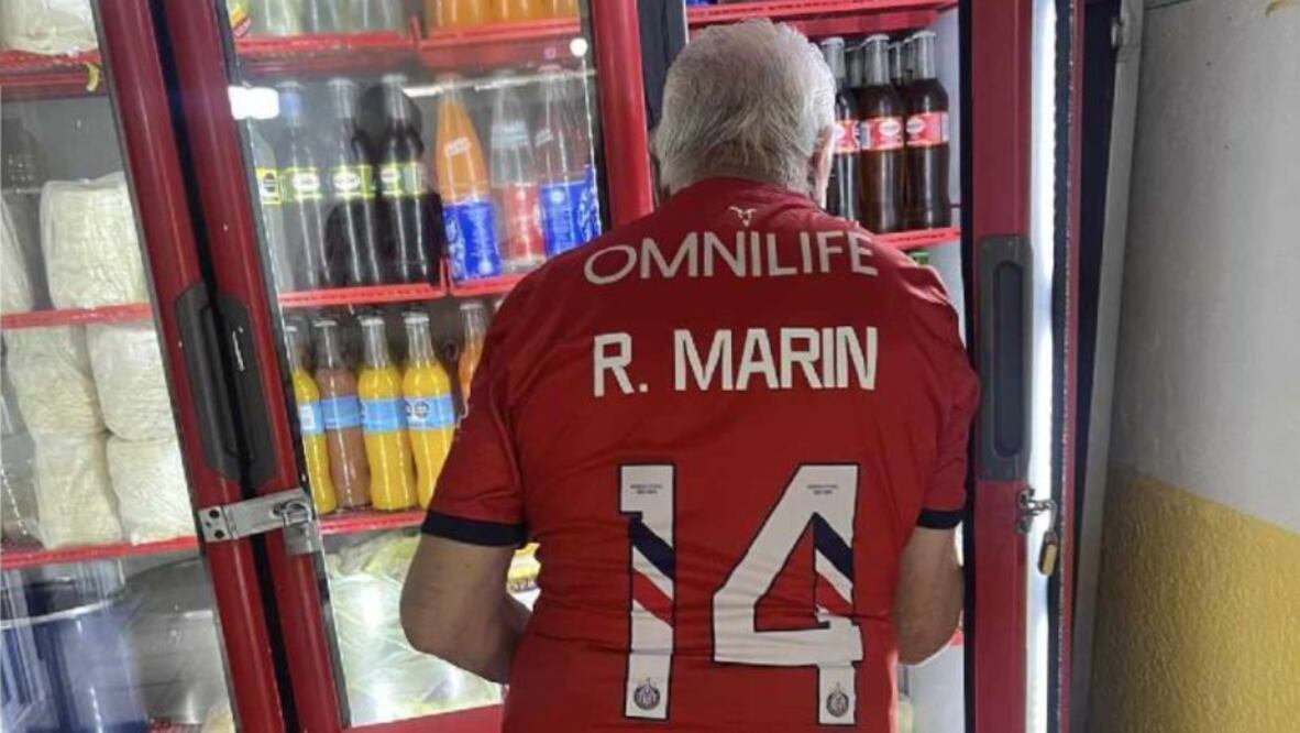 El abuelo de Ricardo Marín vende tacos en la CDMX / Foto: Especiales