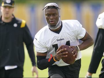 Los Cowboys adquieren en intercambio con los Steelers al receptor George Pickens