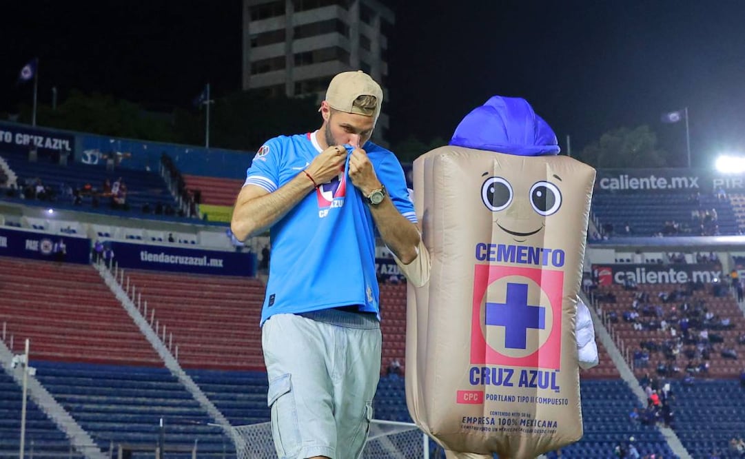 El Chaquito dice que no se pierde los juegos del Cruz Azul. Foto: Imago7.
