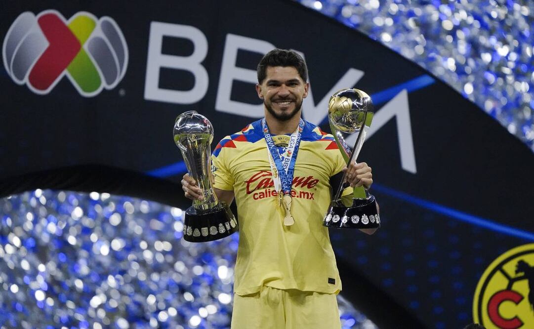 "Tengo mucha confianza en que Henry, hablé con el resto de los compañeros", comentó Lozano. Foto: Imago.