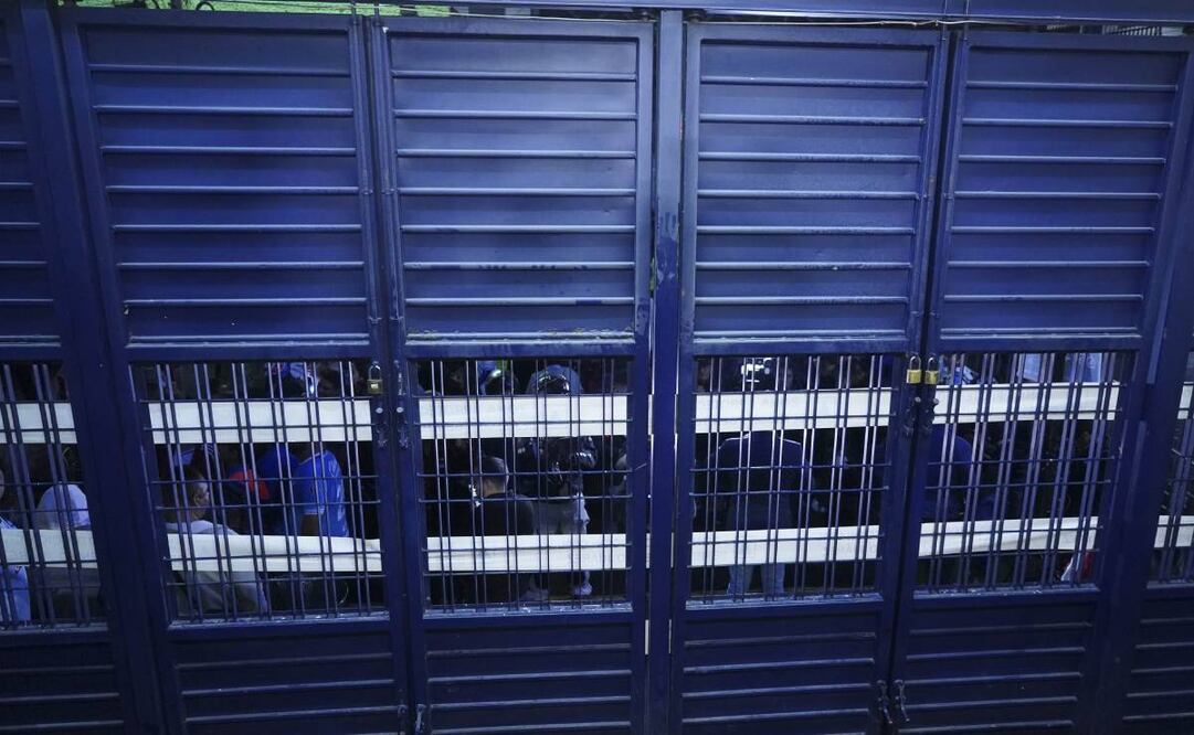 Luis Mendoza, titular de la Alcaldía Benito Juárez clausuró el estadio. Foto: Imago7.