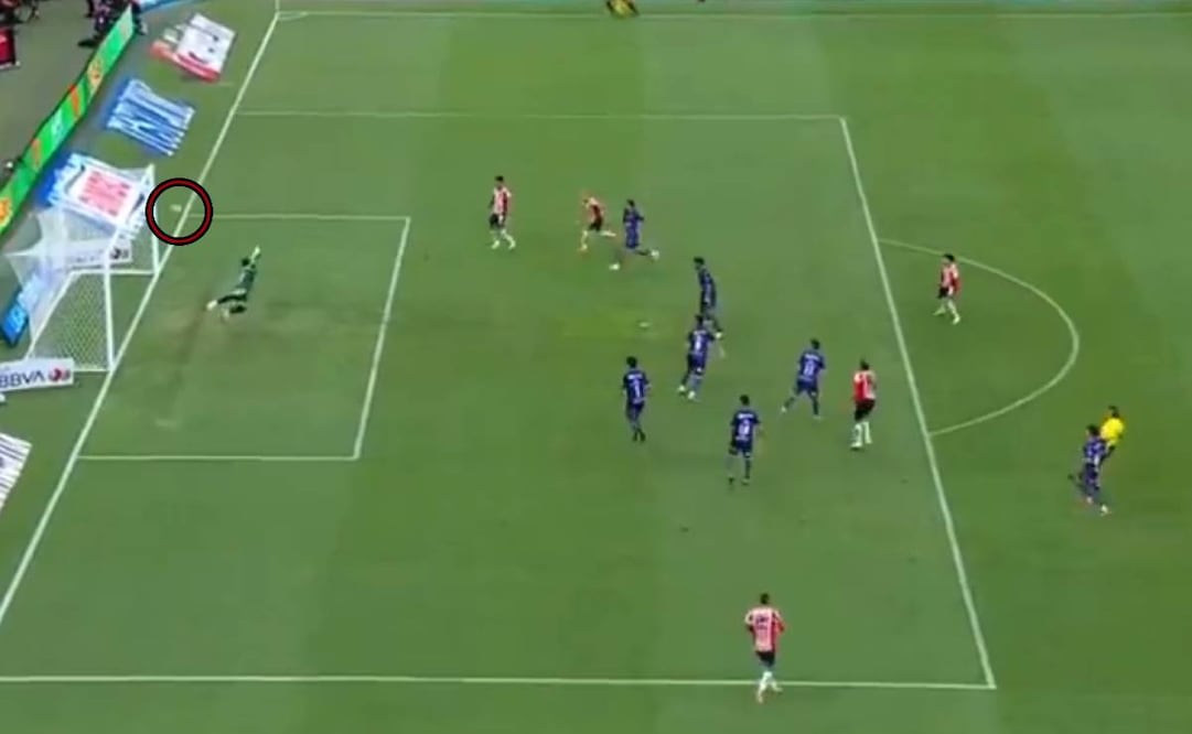 Cade Cowell se quitó dos rivales dentro del área para abrir el marcador ante Mazatlán. Foto: Especial