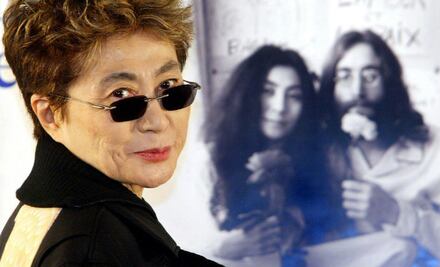 La historia de Yoko Ono; la mujer detrás de The Beatles