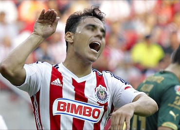 Abogado defensor de Omar Bravo revela cómo la pasa el exfutbolista tras su detención