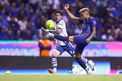 Cruz Azul sufre, pero consigue la victoria ante Puebla