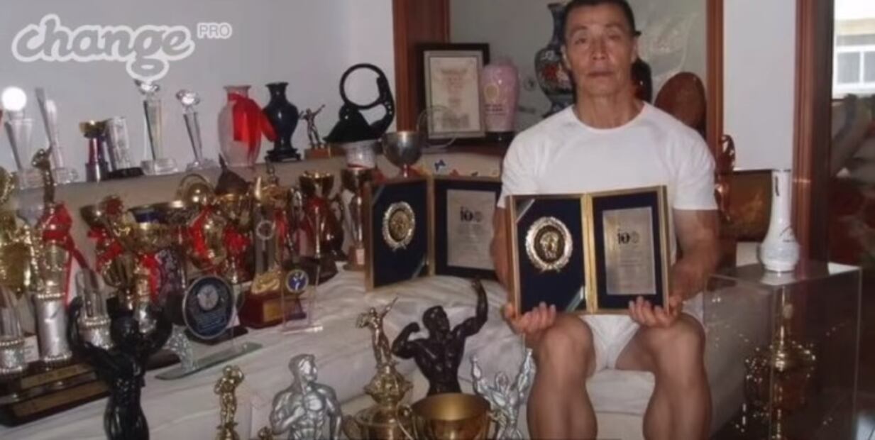 Fisicoculturista de 72 años revela secreto para ser un “abuelo de hierro”