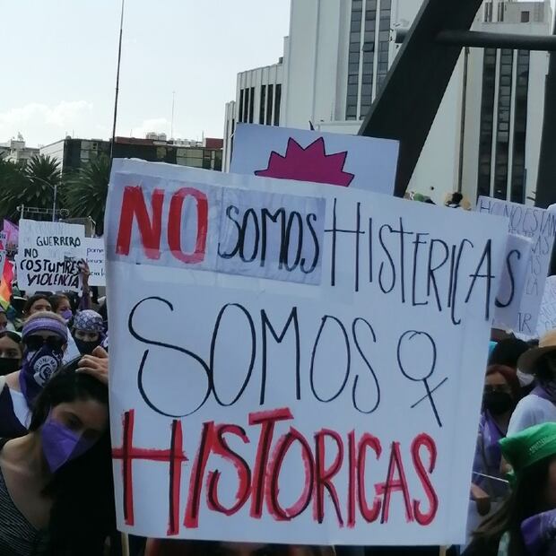 Marcha 8M: Las fotos, los mensajes y las mujeres que luchan por justicia