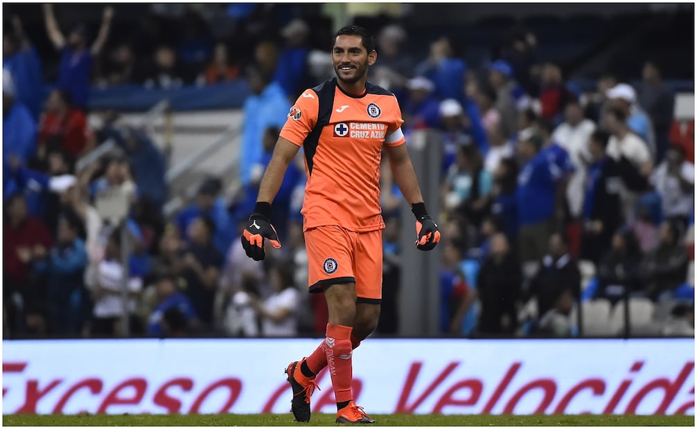 Corona con el Cruz Azul Foto: Imago7