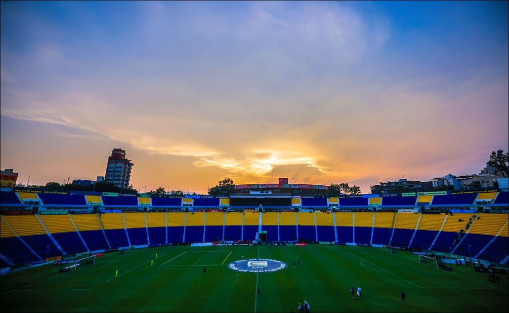 Así luce el estadio Ciudad de los Deportes con los colores del América / Foto: Imago7