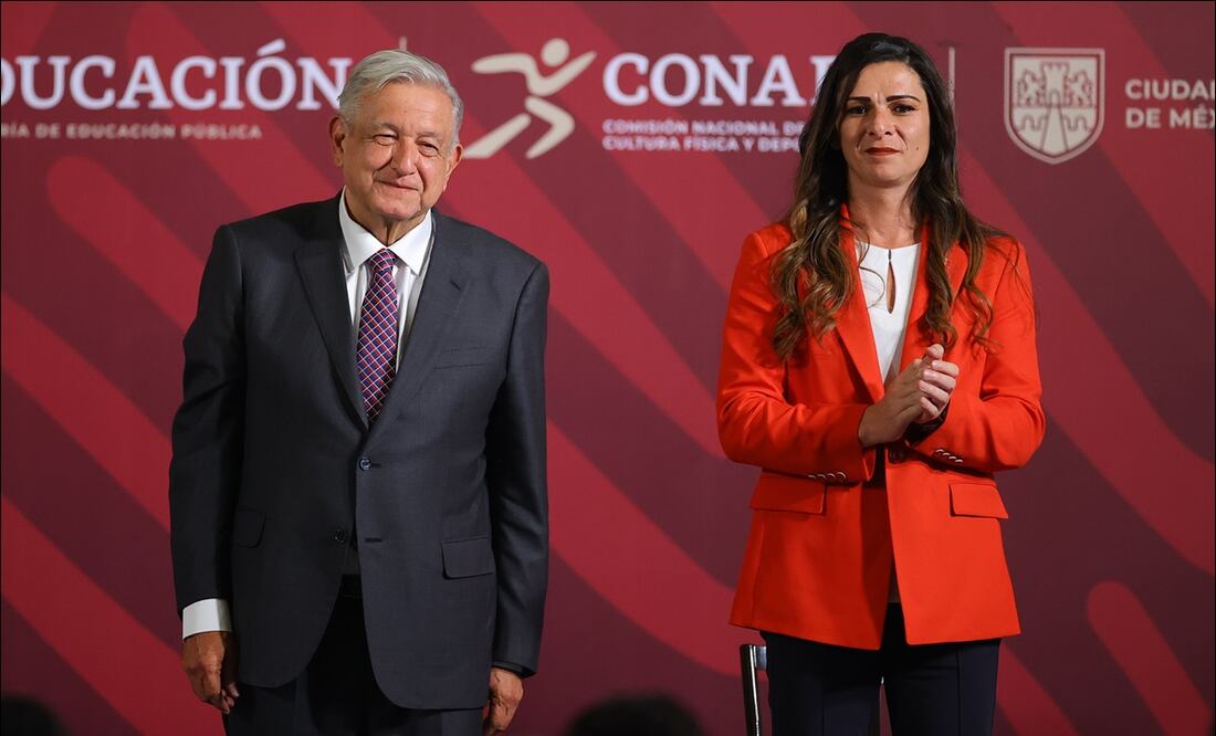 AMLO apoyó administración de Ana Gabriela Guevara luego de la actuación de México en París 2024 / FOTO: Imago7