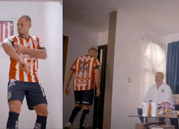 Afición de Chivas explotó contra Chicharito Hernández: 'Lleva más comerciales que goles'
