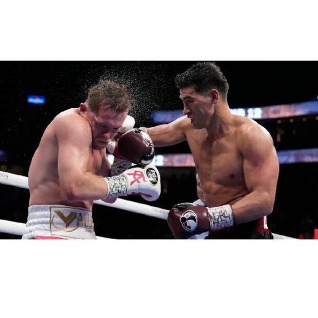 Dmitry Bivol derrotó de manera contundente en mayo de 2022 al Canelo Álvarez: Especial