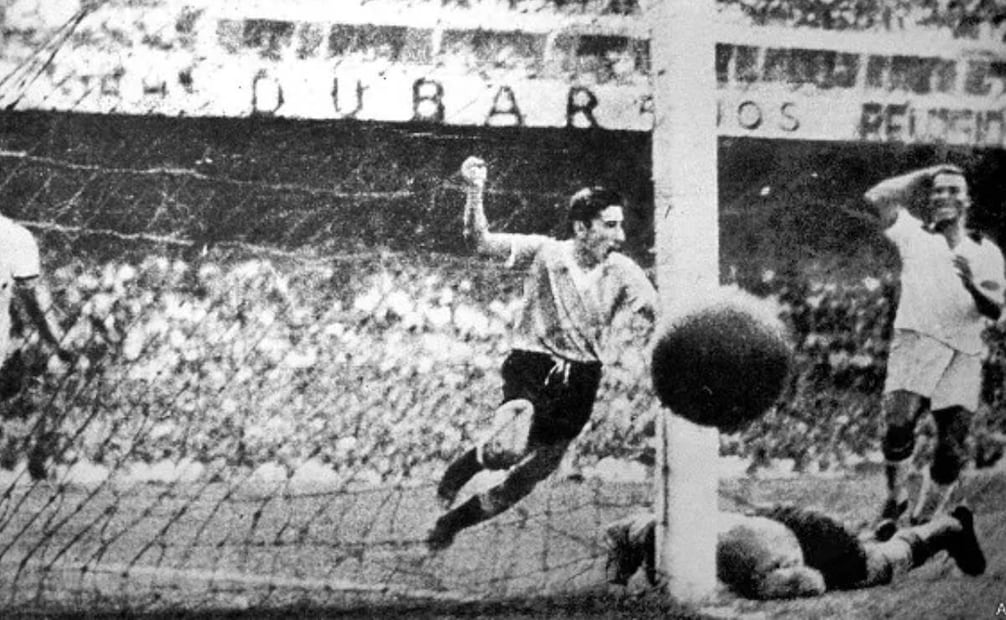 Alcides Ghiggia marcó el gol del Maracanazo en la Final del Mundial de 1950 entre Brasil y Uruguay. Foto: Especial