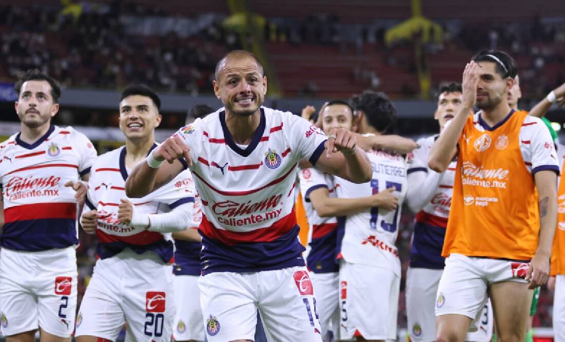 Chicharito Hernández se enganchó con un internauta en redes sociales por su burla al Atlas. Foto: Imago7