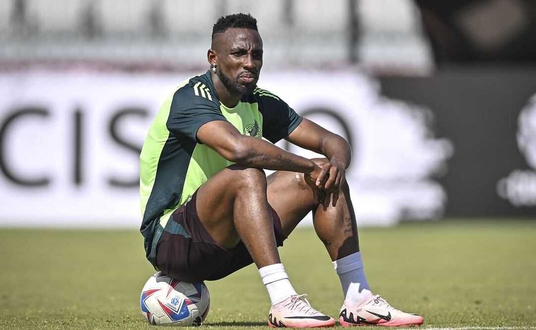 La siguiente semana Javier Aguirre dará su primer lista. Foto: Imago7.