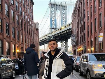 ¿Indiferencia? Alexis Vega se “olvida” de Chivas y Veljko Paunovic y realiza viaje a Nueva York