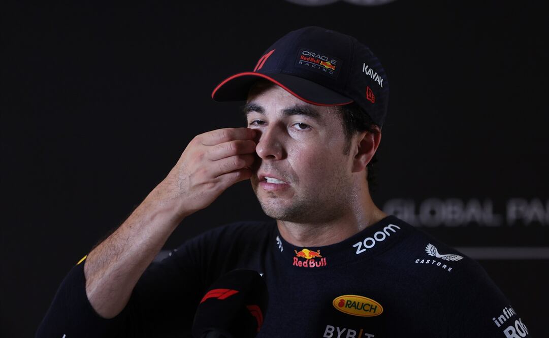 Checo Pérez durante las actividades del Gran Premio de Qatar - Foto: EFE