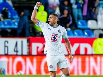 Cruz Azul realizó una danza griega en la casa del Pachuca