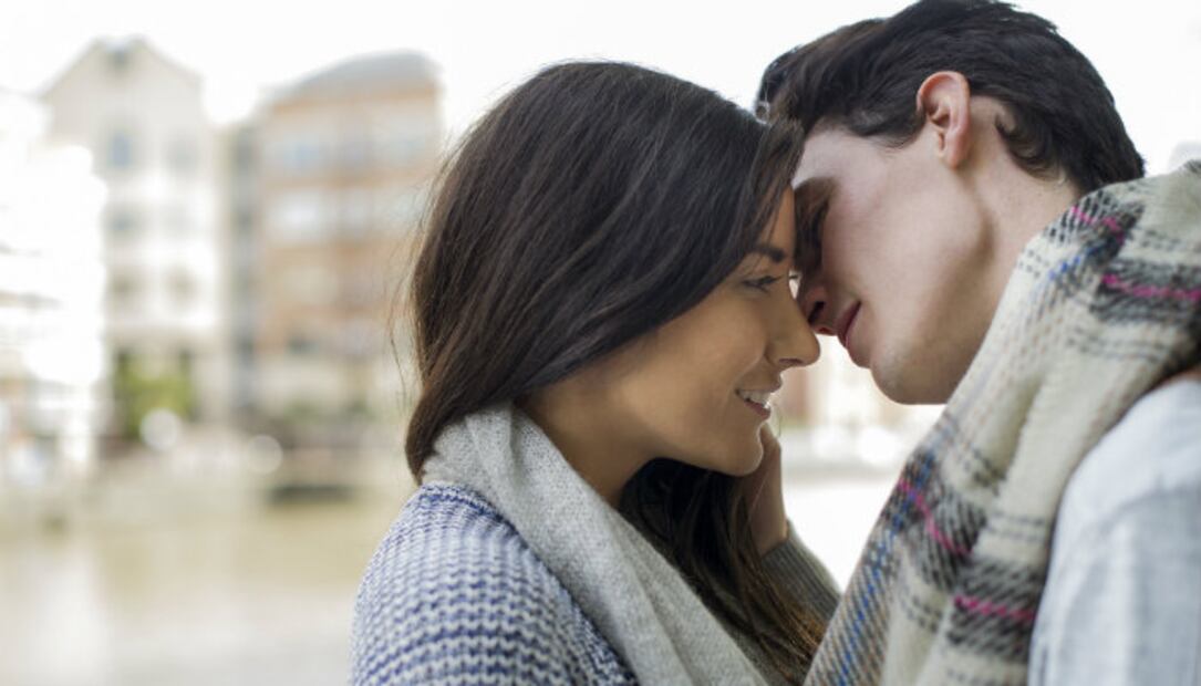 ¡Científicamente comprobado! Los hombres se enamoran más rápido