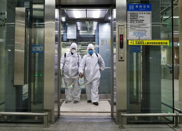 Una mujer asintomática causó 71 contagios de Covid-19