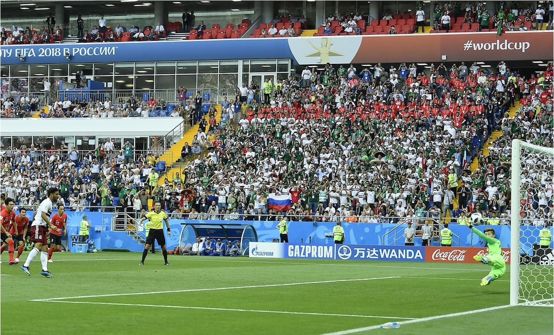 Carlos Vela anotó el último gol de penalti mexicano en Copas del Mundo | FOTO: Imago7