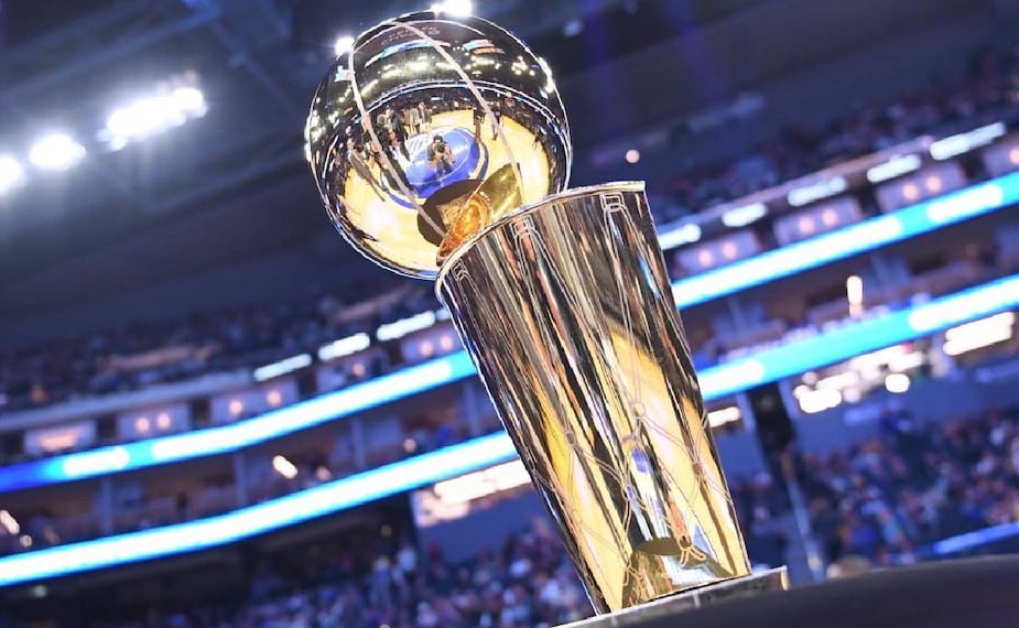 Dos periodistas discuten por la transmisión de las Finales de la NBA / Foto: Especiales