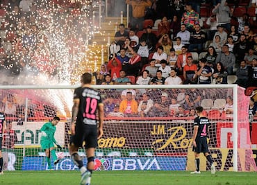 ¡Todo es culpa del Chino Huerta! Pumas perdió en su visita al Necaxa