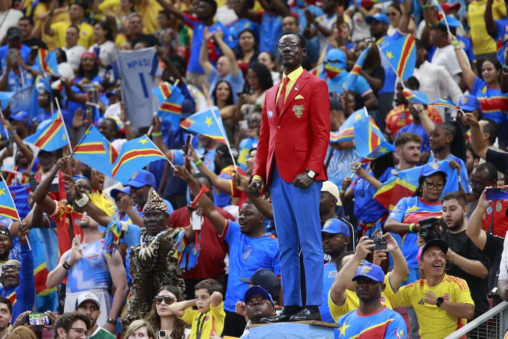 El aficionado más famoso del Congo dijo presente en Guadalajara / Foto: Diego Simón Sánchez - EL UNIVERSAL