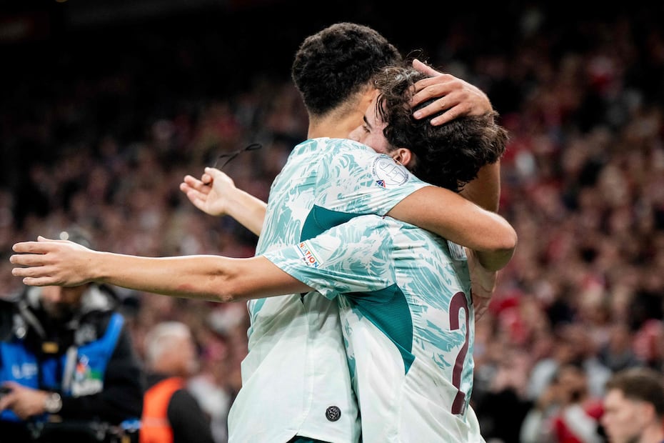 Selección de Portugal en festejo de gol, durante la Liga de Naciones de la UEFA - Foto: AFP