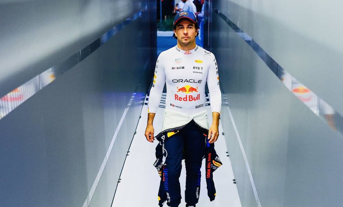 Checo Pérez rompió el silencio acerca de su regreso a la Fórmula 1: “Podría regresar, tengo propuestas en la mesa” / FOTO: @SChecoPerez