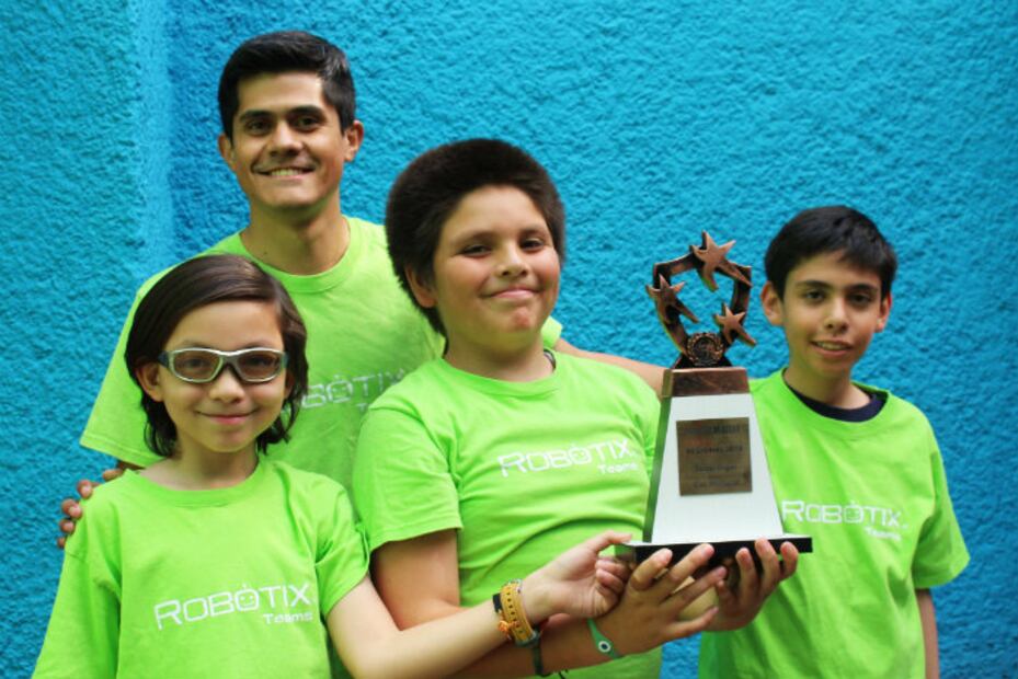Niños mexicanos en la competencia de robótica más grande del mundo