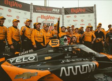 El mexicano Pato O’Ward domina en Milwaukee con su primera victoria en un óvalo desde 2022