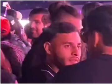 ¿Alexis Vega sigue de fiesta? Fue visto en concierto de Karol G en CDMX, previo a enfrentar a Necaxa