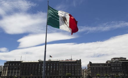 5 formas en las que NO debes usar la bandera de México 