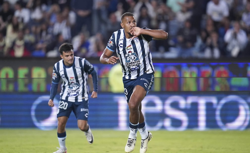 Salomón Rondón festejando su gol ante América con Pachuca / FOTO: Imago7