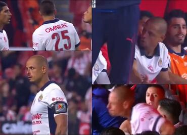¿Se rompió el vestidor? Chicharito fue captado en aparente discusión con sus compañeros del Rebaño